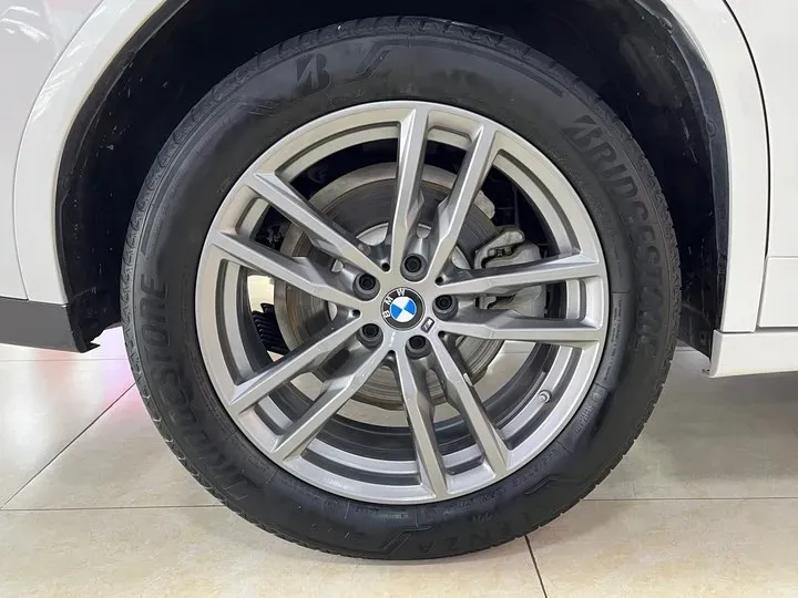 2020 BMW X4 2.0T 184HP L4 8AT,autocango,china used car exporter,china ev exporter,chinese used car exporter,chinese used ev exporter