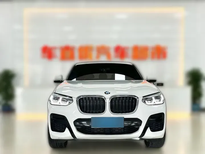 2020 BMW X4 2.0T 184HP L4 8AT,autocango,china used car exporter,china ev exporter,chinese used car exporter,chinese used ev exporter