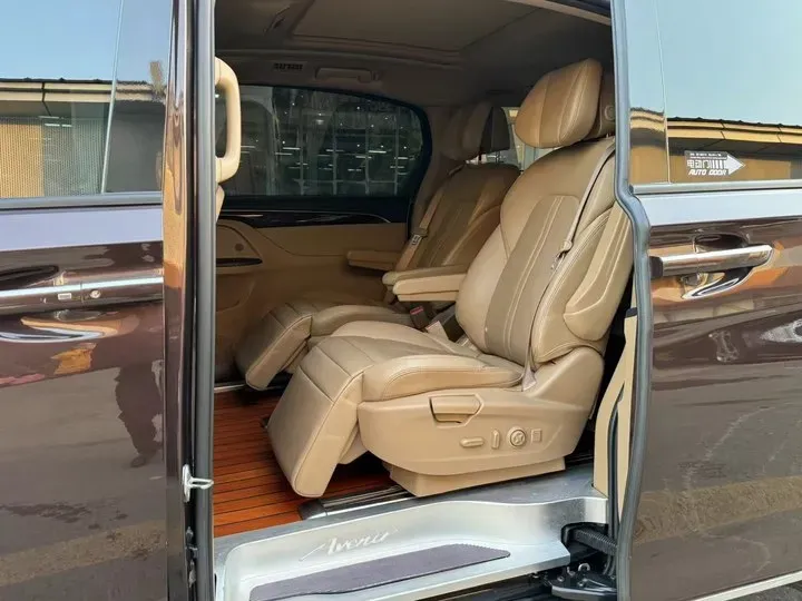 2018 Buick GL8 2.0T 260HP L4 6AT,autocango,china used car exporter,china ev exporter,chinese used car exporter,chinese used ev exporter