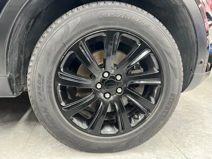 2018 Land Rover Discovery Sport 2.0T 241HP L4 9AT,autocango,china used car exporter,china ev exporter,chinese used car exporter,chinese used ev exporter