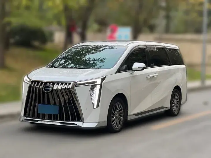 2023 GAC Trumpchi M8 2.0T 190HP L4 E-CVT Hybrid