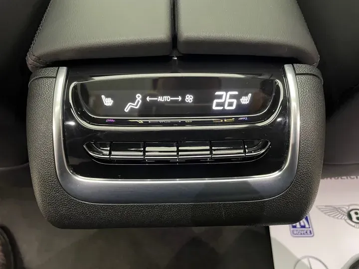 2022 Buick Enclave 2.0T 237HP L4 9AT,autocango,china used car exporter,china ev exporter,chinese used car exporter,chinese used ev exporter