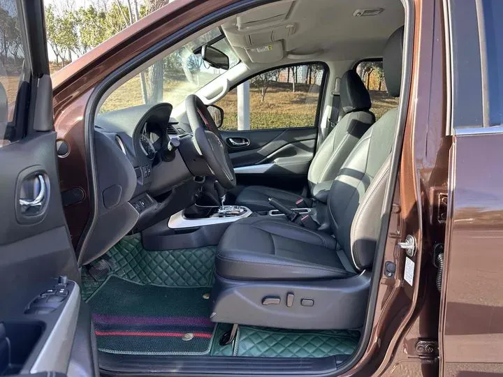2021 Nissan Navara 2.5L 190HP L4 7AT,autocango,china used car exporter,china ev exporter,chinese used car exporter,chinese used ev exporter