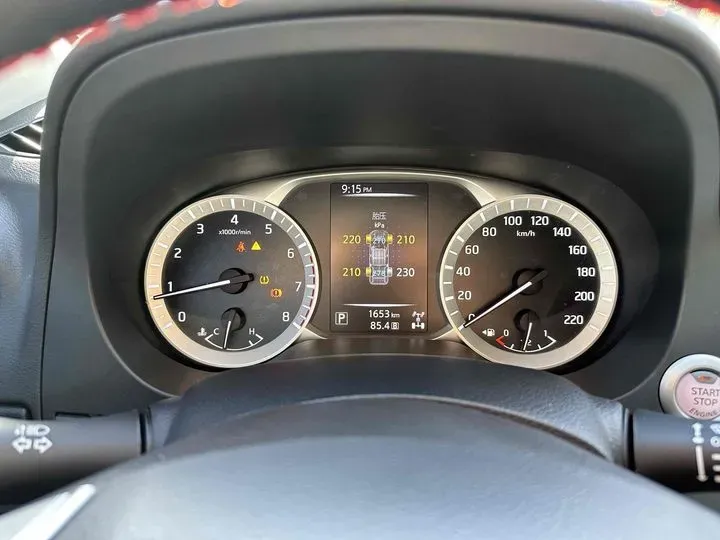 2021 Nissan Navara 2.5L 190HP L4 7AT,autocango,china used car exporter,china ev exporter,chinese used car exporter,chinese used ev exporter