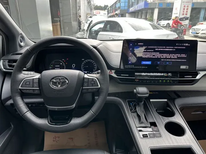 2022 Toyota Granvia 2.5L 192HP L4 E-CVT Hybrid,autocango,china used car exporter,china ev exporter,chinese used car exporter,chinese used ev exporter