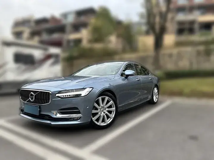 2019 Volvo S90 2.0T 254HP L4 8AT