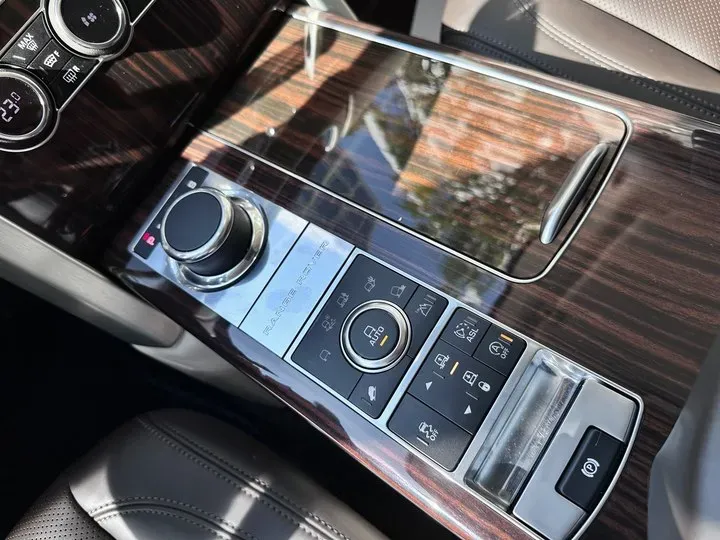 2020 Mansory Range Rover 3.0T 400HP L6 8AT,autocango,china used car exporter,china ev exporter,chinese used car exporter,chinese used ev exporter