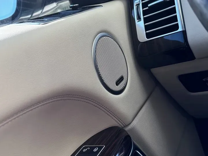 2020 Mansory Range Rover 3.0T 400HP L6 8AT,autocango,china used car exporter,china ev exporter,chinese used car exporter,chinese used ev exporter