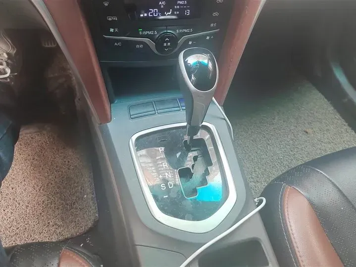 2014 BYD G5 1.5T 154HP L4 6DCT,autocango,china used car exporter,china ev exporter,chinese used car exporter,chinese used ev exporter