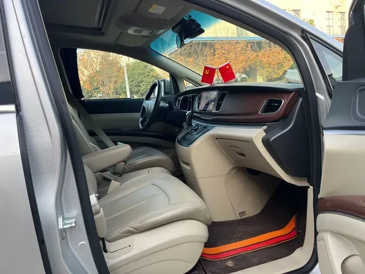 2014 Buick GL8 2.4L 186HP L4 6AT,autocango,china used car exporter,china ev exporter,chinese used car exporter,chinese used ev exporter