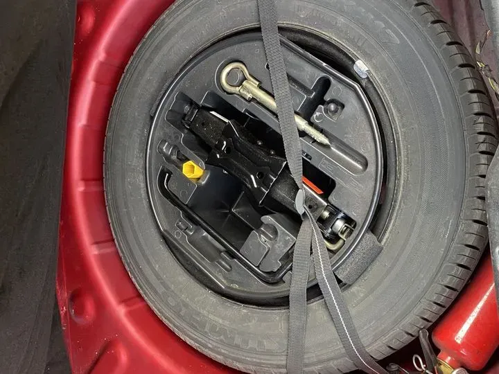 2013 Peugeot 307 1.6L 117HP L4 4AT,autocango,china used car exporter,china ev exporter,chinese used car exporter,chinese used ev exporter