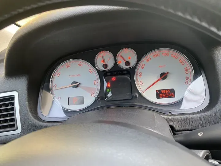 2013 Peugeot 307 1.6L 117HP L4 4AT,autocango,china used car exporter,china ev exporter,chinese used car exporter,chinese used ev exporter