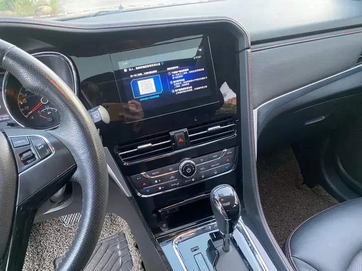 2018 Venucia T70 2.0L 144HP L4 CVT,autocango,china used car exporter,china ev exporter,chinese used car exporter,chinese used ev exporter