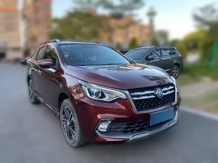 2018 Venucia T70 2.0L 144HP L4 CVT,autocango,china used car exporter,china ev exporter,chinese used car exporter,chinese used ev exporter