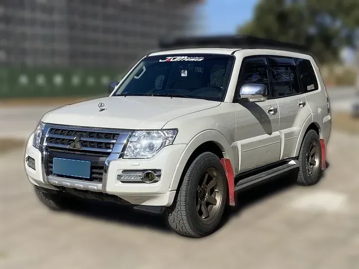 2020 Mitsubishi Pajero 3.0L 174HP V6 5AT,autocango,china used car exporter,china ev exporter,chinese used car exporter,chinese used ev exporter