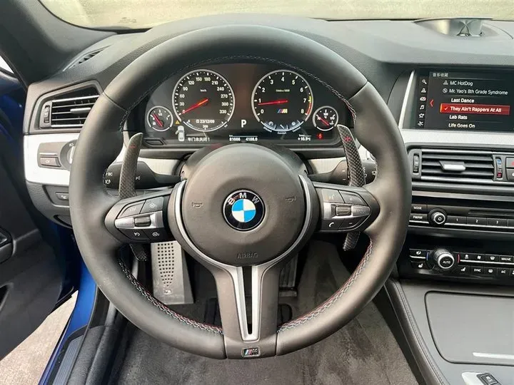 2014 BMW M5 4.4T 560HP V8 7DCT,autocango,china used car exporter,china ev exporter,chinese used car exporter,chinese used ev exporter