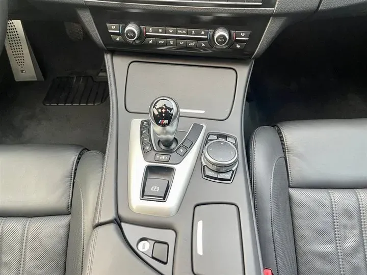 2014 BMW M5 4.4T 560HP V8 7DCT,autocango,china used car exporter,china ev exporter,chinese used car exporter,chinese used ev exporter
