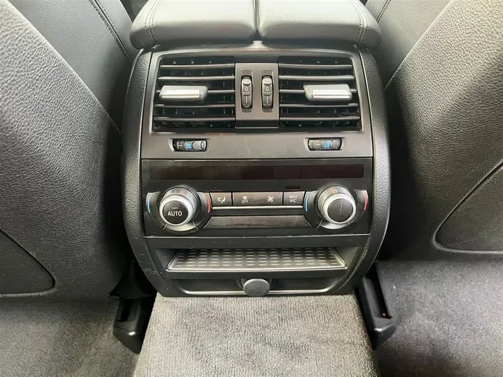 2014 BMW M5 4.4T 560HP V8 7DCT,autocango,china used car exporter,china ev exporter,chinese used car exporter,chinese used ev exporter