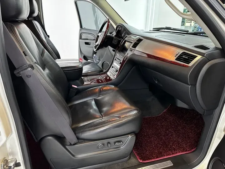 2010 Cadillac ESCALADE 6.0L 337HP V8 E-CVT Hybrid,autocango,china used car exporter,china ev exporter,chinese used car exporter,chinese used ev exporter