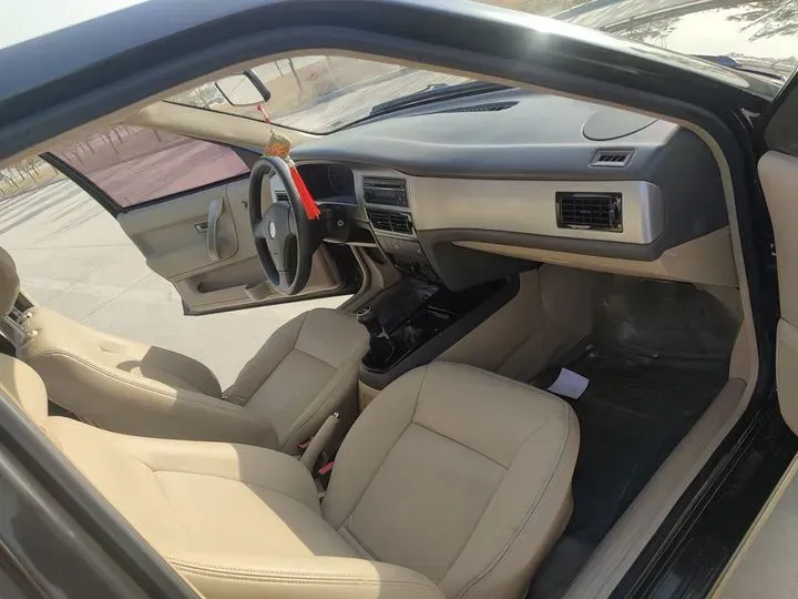 2004 Volkswagen Santana Vista 1.8L 101HP L4 5MT,autocango,china used car exporter,china ev exporter,chinese used car exporter,chinese used ev exporter