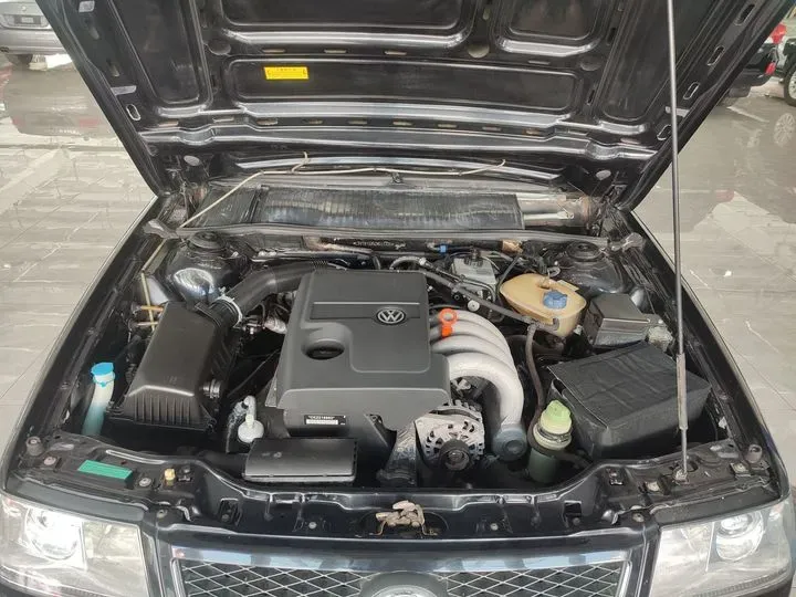 2004 Volkswagen Santana Vista 1.8L 101HP L4 5MT,autocango,china used car exporter,china ev exporter,chinese used car exporter,chinese used ev exporter