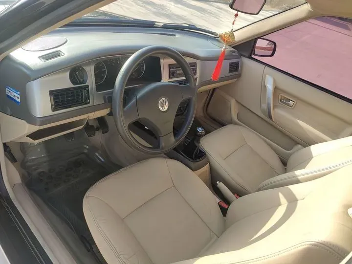 2004 Volkswagen Santana Vista 1.8L 101HP L4 5MT,autocango,china used car exporter,china ev exporter,chinese used car exporter,chinese used ev exporter