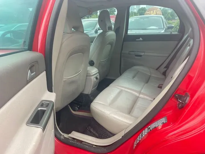 2006 Volvo S40 2.5T 230HP L5 5AT,autocango,china used car exporter,china ev exporter,chinese used car exporter,chinese used ev exporter