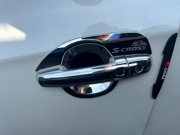 2017 Suzuki SX4 S-Cross 1.6L 122HP L4 5MT,autocango,china used car exporter,china ev exporter,chinese used car exporter,chinese used ev exporter