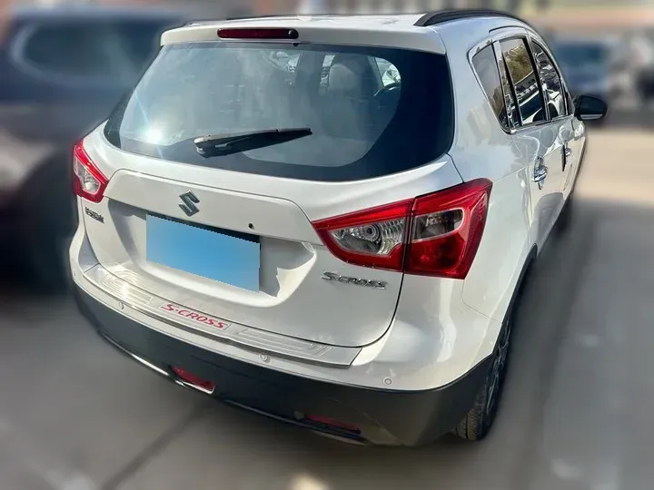 2017 Suzuki SX4 S-Cross 1.6L 122HP L4 5MT,autocango,china used car exporter,china ev exporter,chinese used car exporter,chinese used ev exporter