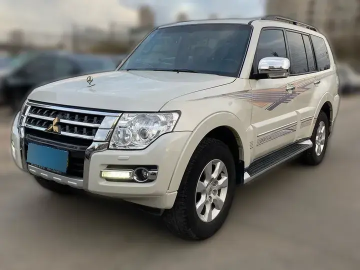2020 Mitsubishi Pajero 3.0L 174HP V6 5AT