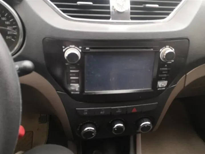 2015 FAW Senia S80 1.5L 102HP L4 5MT,autocango,china used car exporter,china ev exporter,chinese used car exporter,chinese used ev exporter