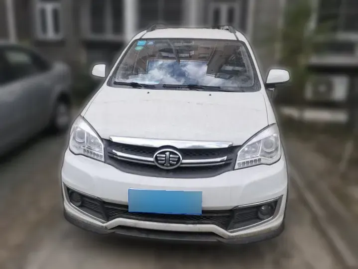 2015 FAW Senia S80 1.5L 102HP L4 5MT,autocango,china used car exporter,china ev exporter,chinese used car exporter,chinese used ev exporter