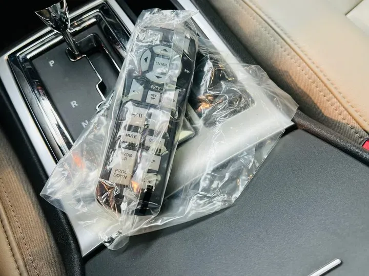 2006 Chrysler 300C 5.7L 342HP V8 5AT,autocango,china used car exporter,china ev exporter,chinese used car exporter,chinese used ev exporter