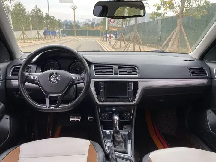 2017 Volkswagen Cross Lavida 1.4T 131HP L4 7DCT,autocango,china used car exporter,china ev exporter,chinese used car exporter,chinese used ev exporter