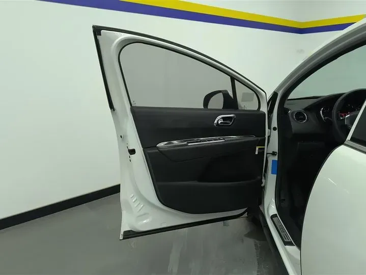 2015 Peugeot 3008 2.0L 147HP L4 6AT,autocango,china used car exporter,china ev exporter,chinese used car exporter,chinese used ev exporter