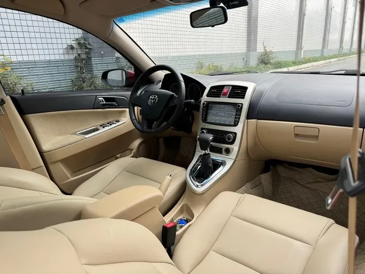 2013 Brilliance Auto H330 1.5L 105HP L4 4AT,autocango,china used car exporter,china ev exporter,chinese used car exporter,chinese used ev exporter