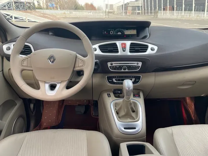 2011 Renault  Scenic Classic 2.0L 140HP L4 CVT,autocango,china used car exporter,china ev exporter,chinese used car exporter,chinese used ev exporter