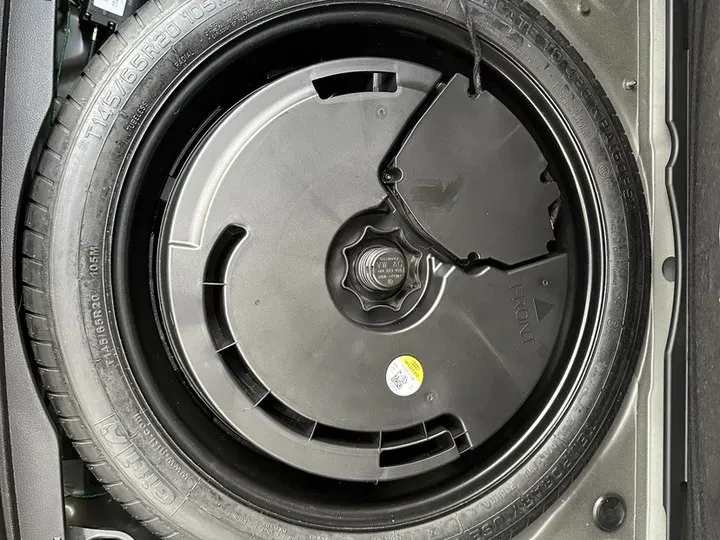 2022 Audi A6L 2.0T 224HP L4 7DCT,autocango,china used car exporter,china ev exporter,chinese used car exporter,chinese used ev exporter