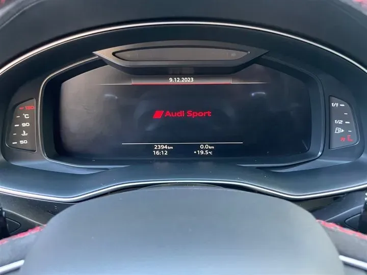 2021 Audi RS Q8 4.0T 600HP V8 8AT,autocango,china used car exporter,china ev exporter,chinese used car exporter,chinese used ev exporter