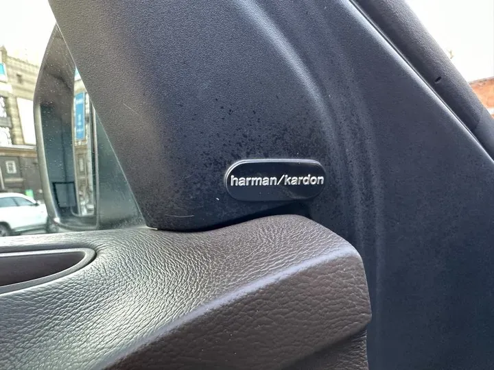 2013 Chrysler 300C 3.6L 286HP V6 8AT,autocango,china used car exporter,china ev exporter,chinese used car exporter,chinese used ev exporter