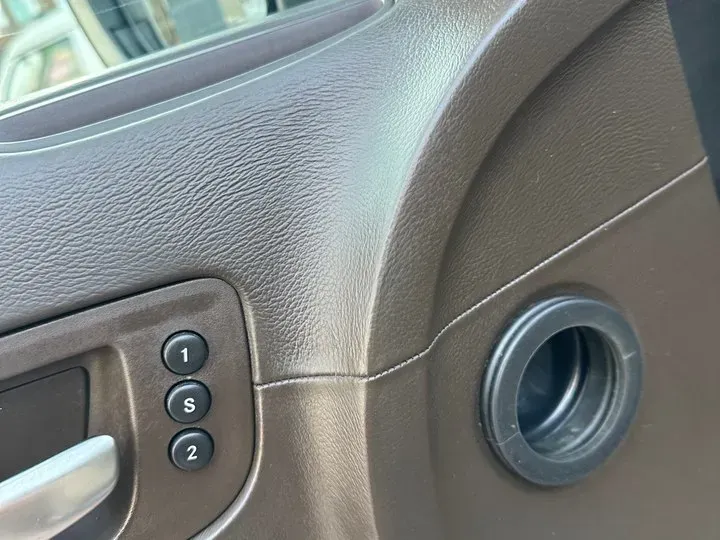 2013 Chrysler 300C 3.6L 286HP V6 8AT,autocango,china used car exporter,china ev exporter,chinese used car exporter,chinese used ev exporter