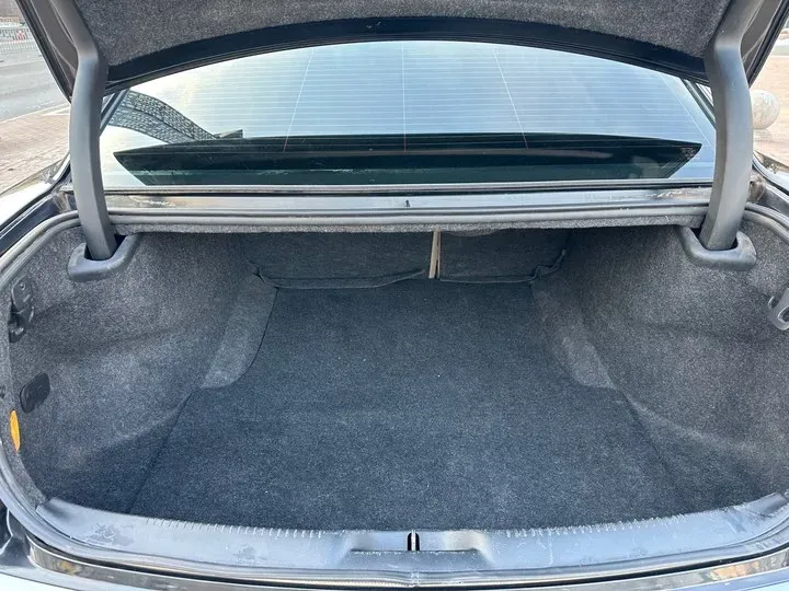 2013 Chrysler 300C 3.6L 286HP V6 8AT,autocango,china used car exporter,china ev exporter,chinese used car exporter,chinese used ev exporter