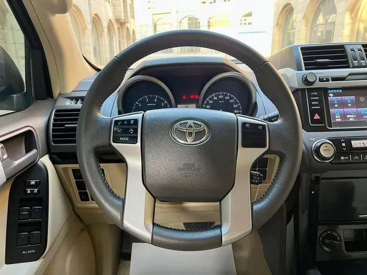 2016 Toyota Land Cruiser Prado 2.7L 163HP L4 5MT,autocango,china used car exporter,china ev exporter,chinese used car exporter,chinese used ev exporter