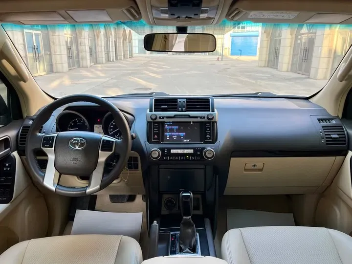 2016 Toyota Land Cruiser Prado 2.7L 163HP L4 5MT,autocango,china used car exporter,china ev exporter,chinese used car exporter,chinese used ev exporter