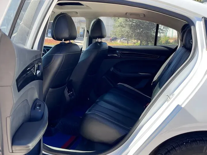 2021 Roewe i5 1.5L 120HP L4 CVT,autocango,china used car exporter,china ev exporter,chinese used car exporter,chinese used ev exporter