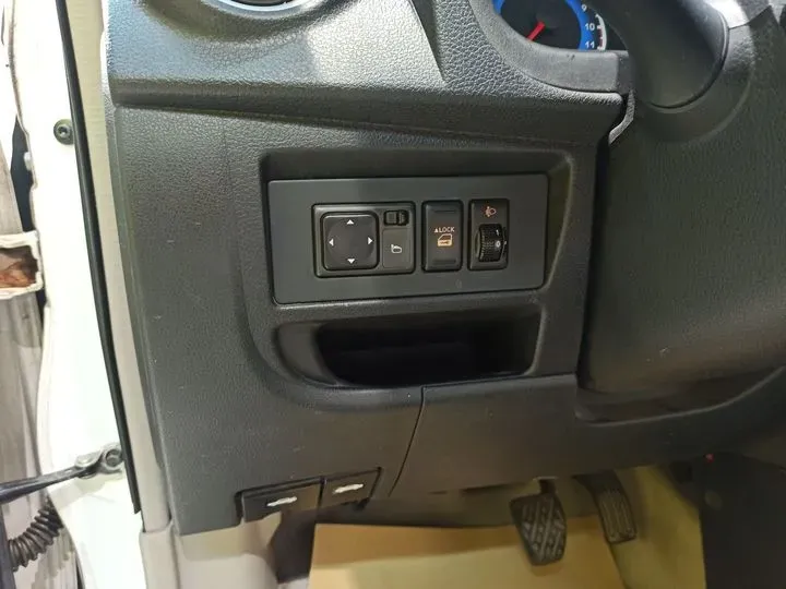 2018 Dongfeng JunFeng ER30 BEV 31.82KWH,autocango,china used car exporter,china ev exporter,chinese used car exporter,chinese used ev exporter