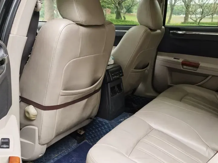 2007 Chrysler 300C 2.7L 206HP V6 4AT,autocango,china used car exporter,china ev exporter,chinese used car exporter,chinese used ev exporter