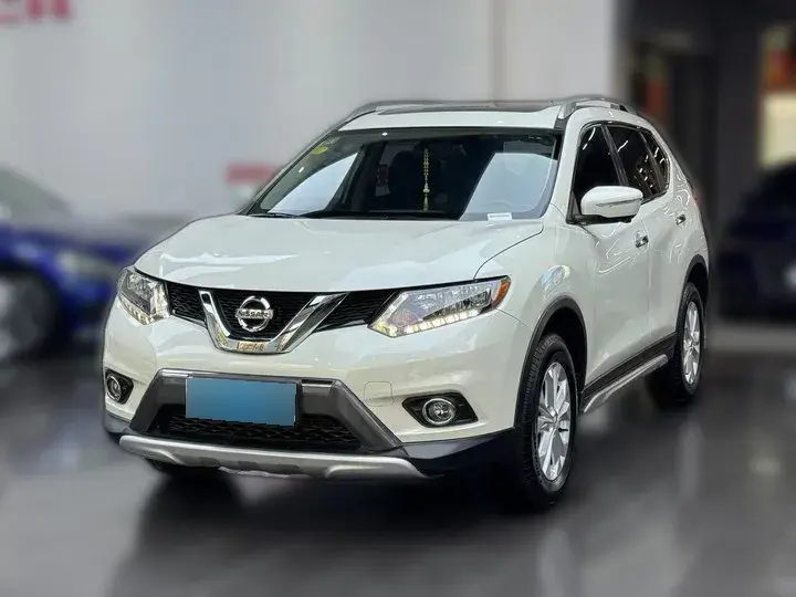2015 Nissan X-Trail 2.0L 150HP L4 CVT
