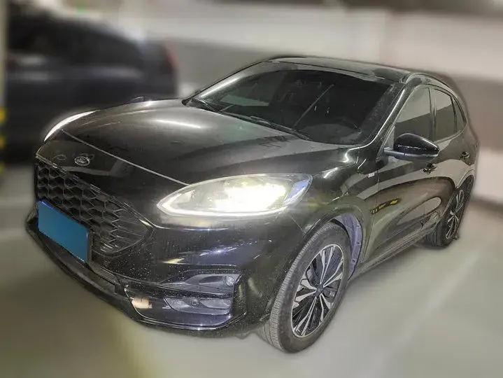 2020 Ford Escape 2.0T 248HP L4 8AT