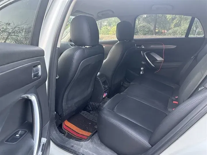 2014 DS 5LS 1.8L 139HP L4 6AT,autocango,china used car exporter,china ev exporter,chinese used car exporter,chinese used ev exporter